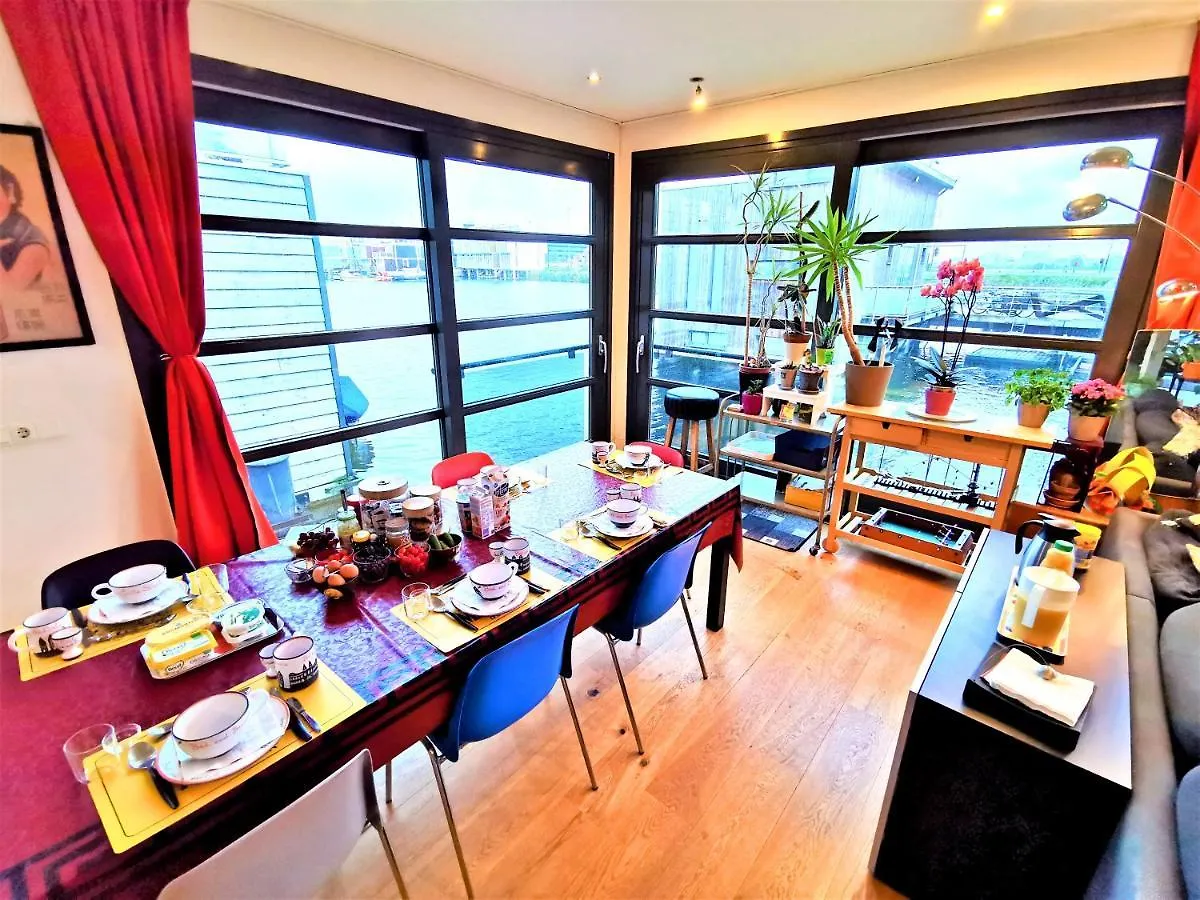 Oda ve Kahvaltı La Corte Sconta B&B Amsterdam Hollanda